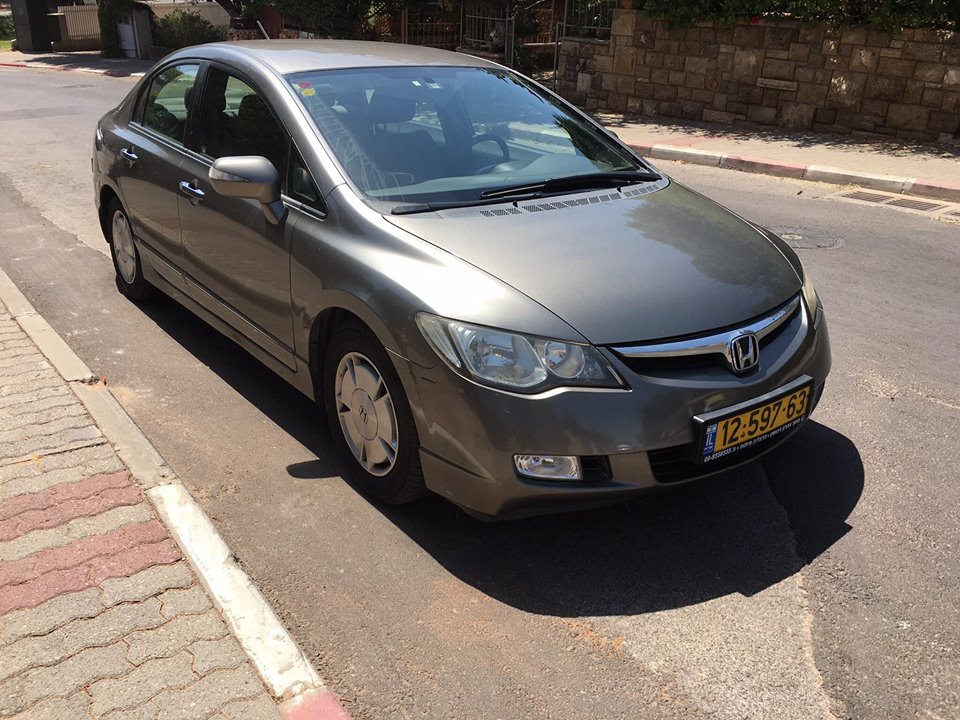 קונים את כל סוגי הרכבים לפירוק ונסיעה