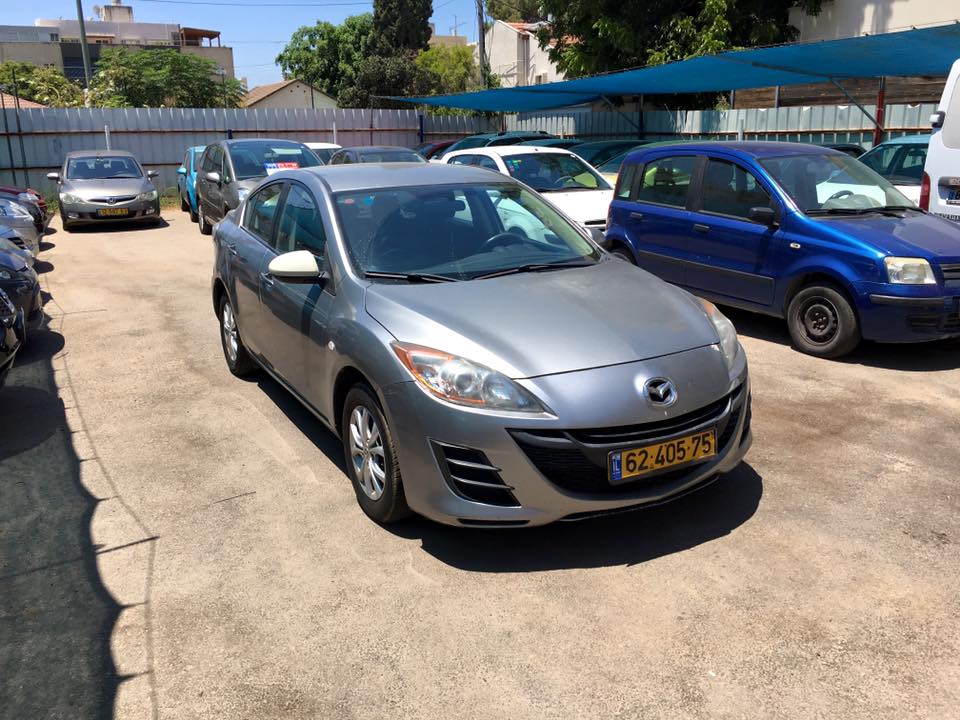 קונים את כל סוגי הרכבים מאזדה 3